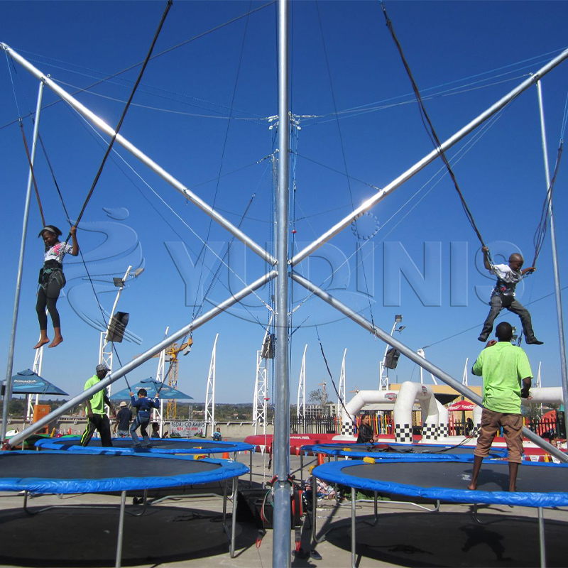 Classic 4-person Trampoline Bungee