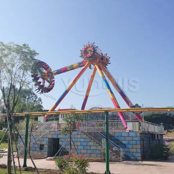 Giant Pendulum Ride